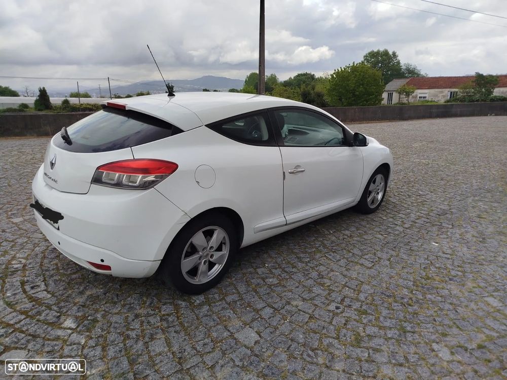 Renault Mégane Coupe 1.5 dCi Dynamique - 3