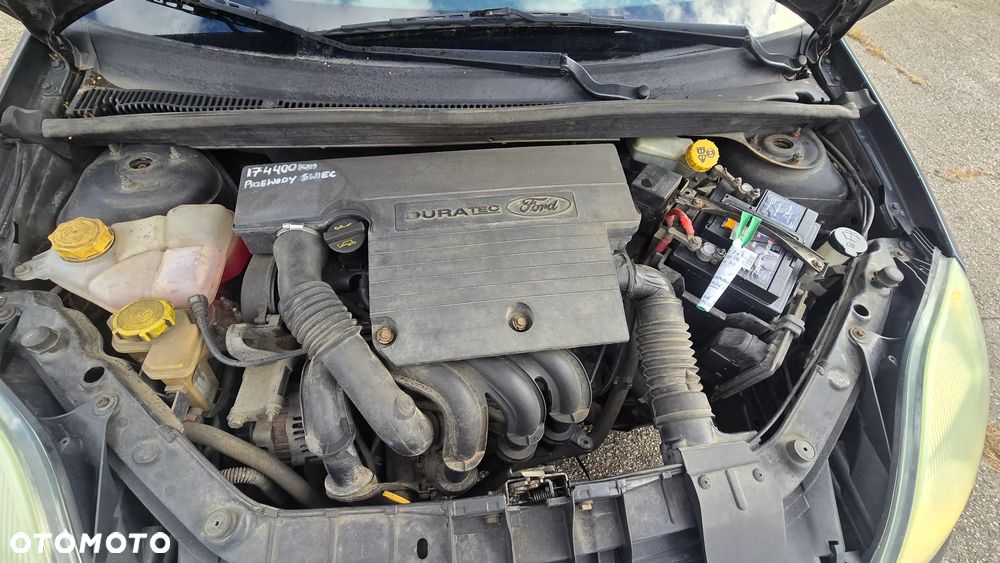 Ford Fiesta - 16