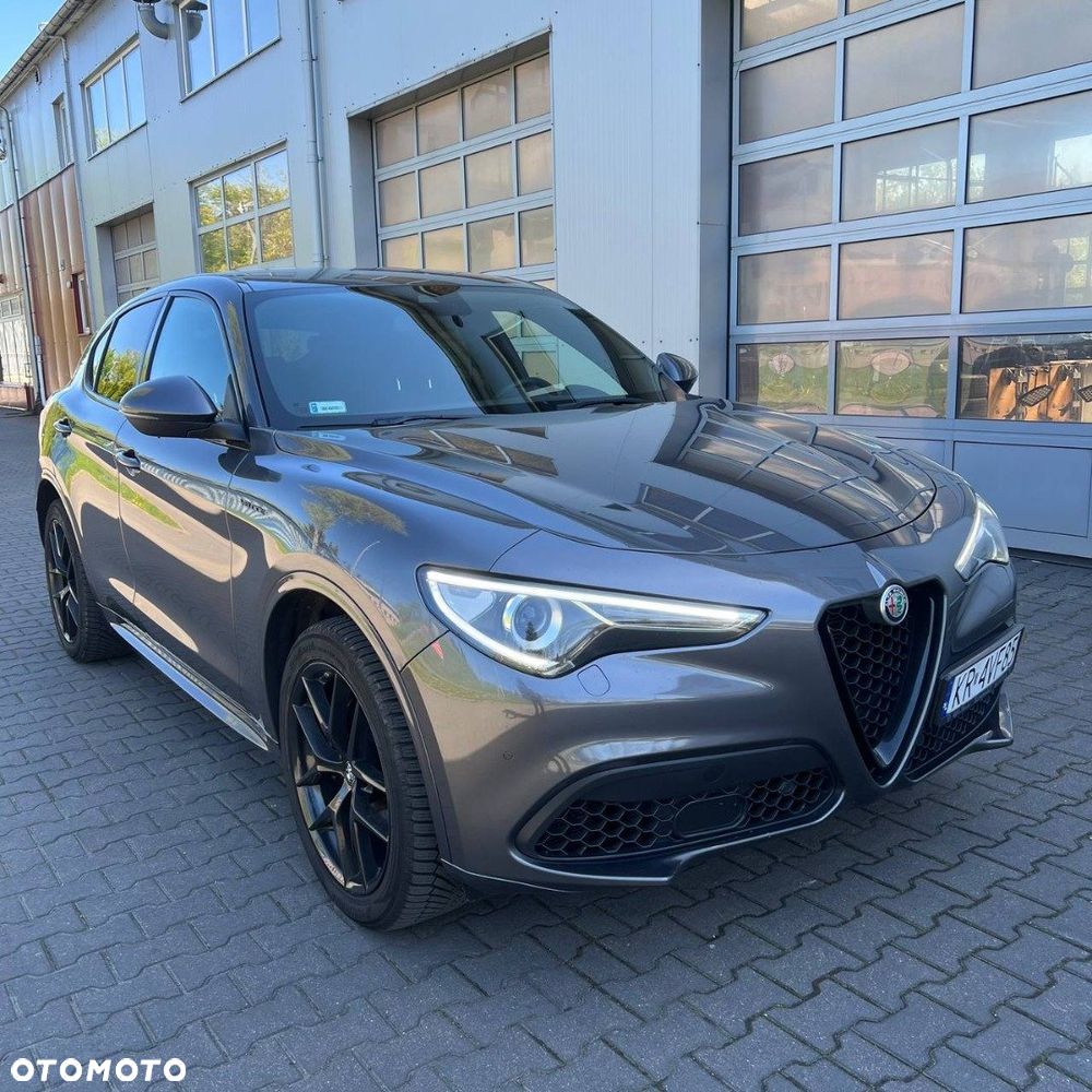 Alfa Romeo Stelvio 2.0 Turbo Veloce Q4 - 2