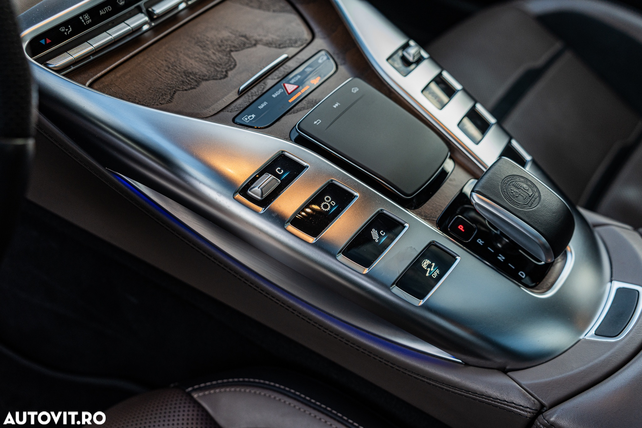 Mercedes-Benz AMG GT 53 4MATIC+ MHEV - 25