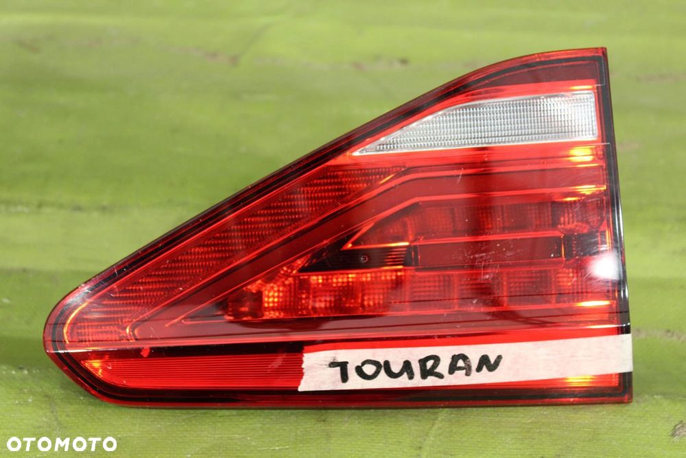 Lampa Volkswagen Touran II 5TA.945.307F po 2015r. tył lewy