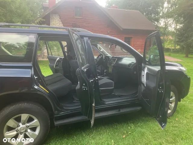 Toyota Land Cruiser LC 2.8 D-4D Prado - 8