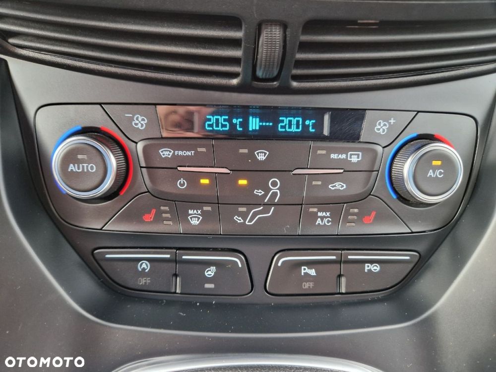 Ford Kuga 1.5 EcoBoost 2x4 ST-Line - 12