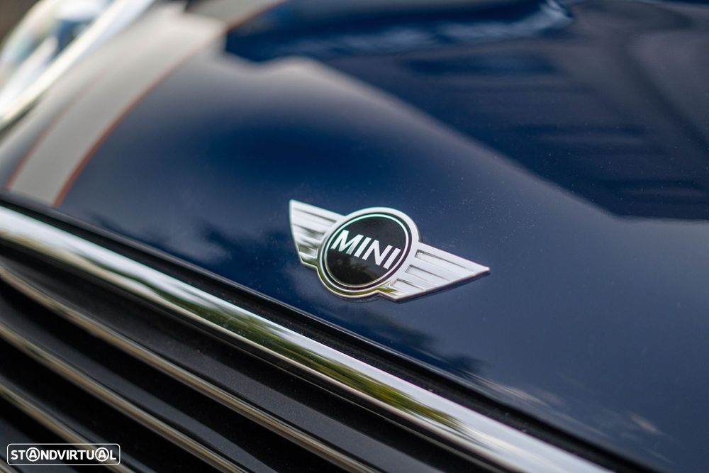 MINI 3 Portas Cooper D Auto - 56