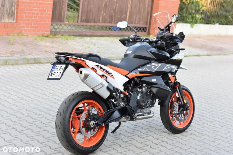 KTM Adventure - 10