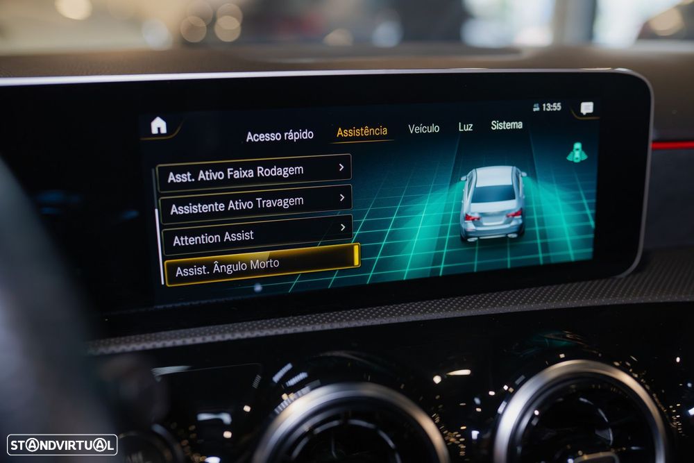 Mercedes-Benz A 180 Limousine d AMG Line Aut. - 40