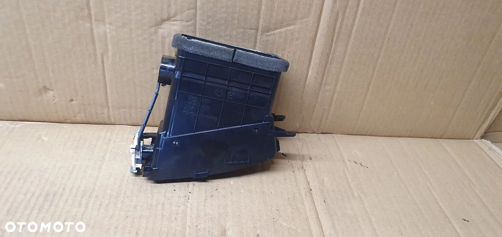 Kratka nawiewu powietrza prawa środkowa Hyundai I30 I 97420-2R000 - 5