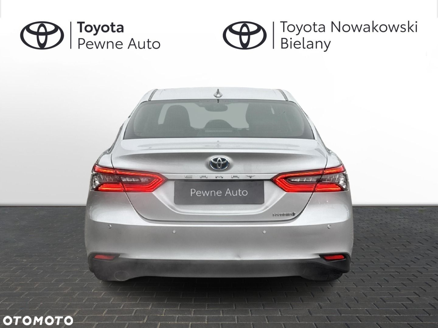 Toyota Camry - 5
