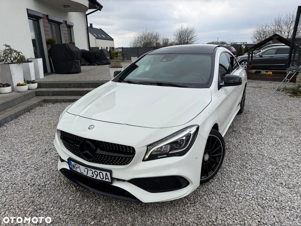 Mercedes-Benz CLA 180 AMG Line - 37