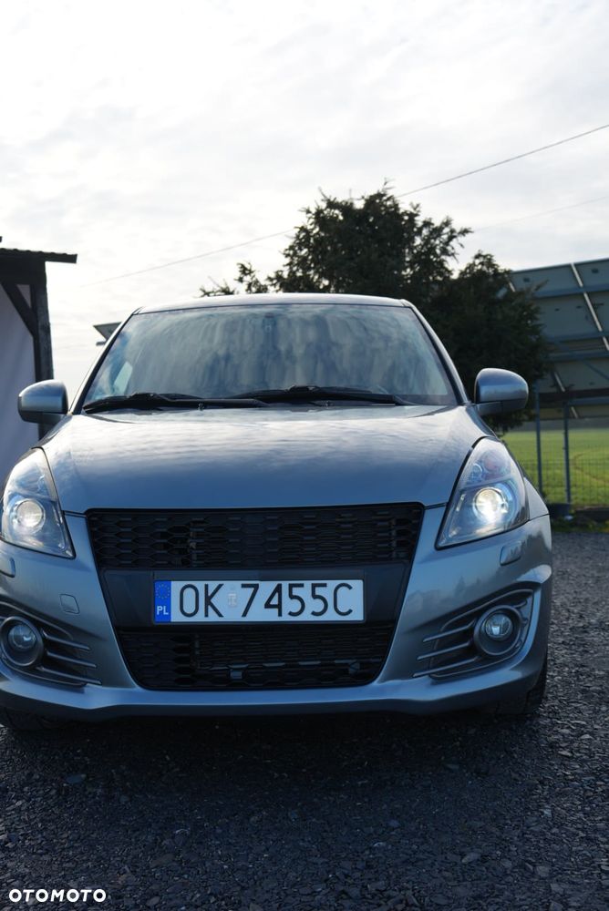 Suzuki Swift - 1