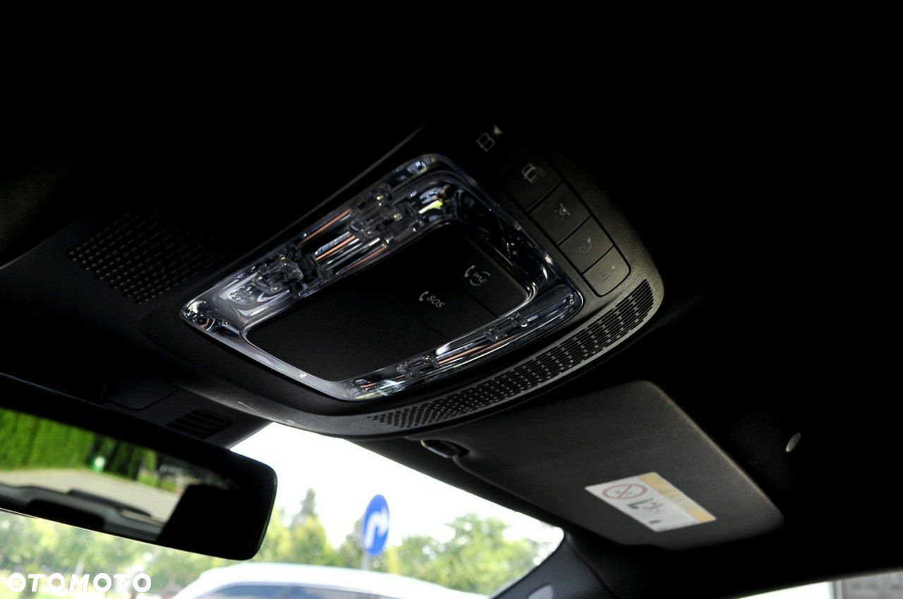 Mercedes-Benz Klasa A 180 d 8G-DCT Edition 2021 - 32