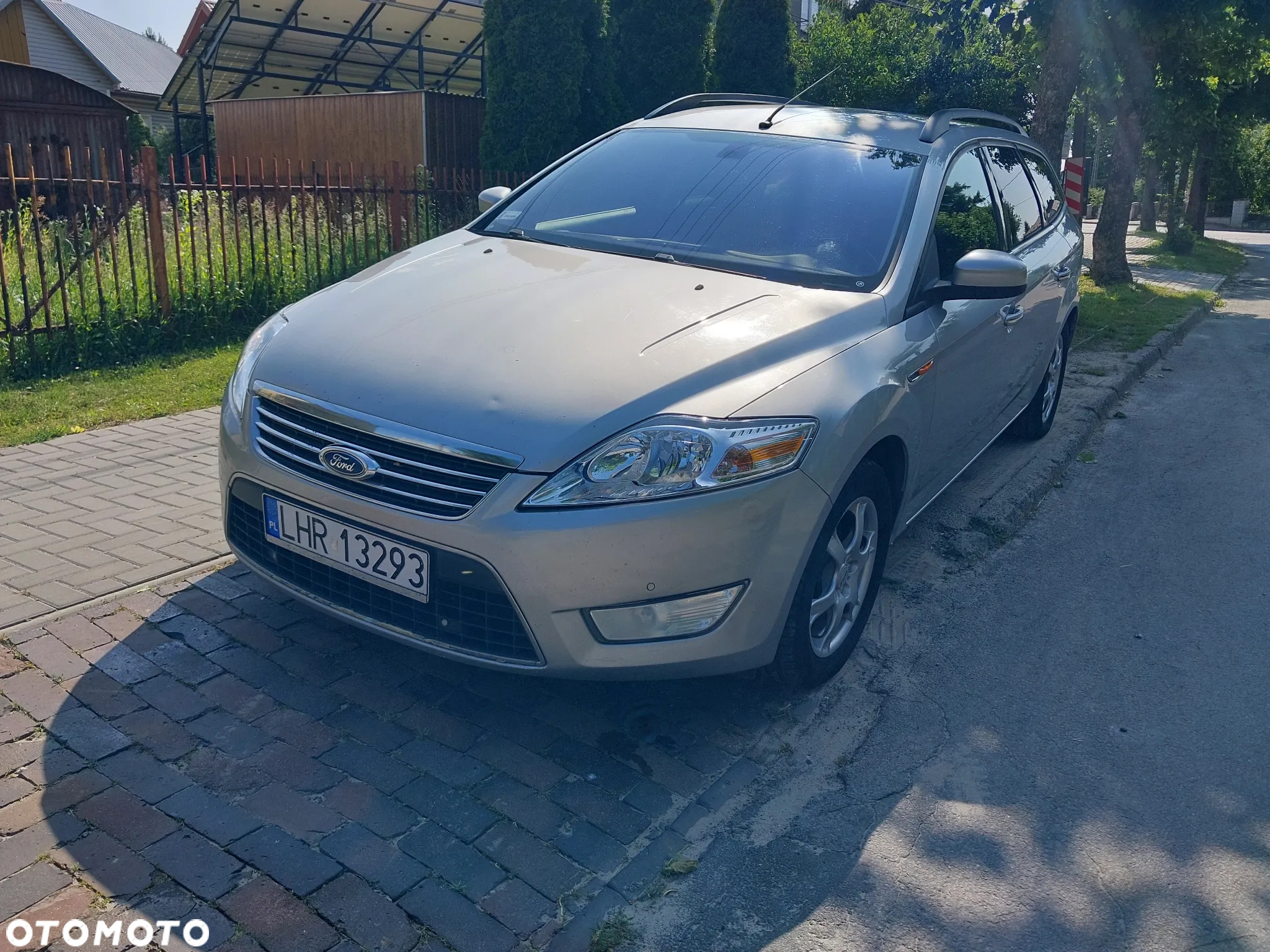 Ford Mondeo 2.0 TDCi Ghia - 11