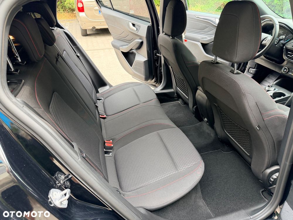 Ford Focus - 27