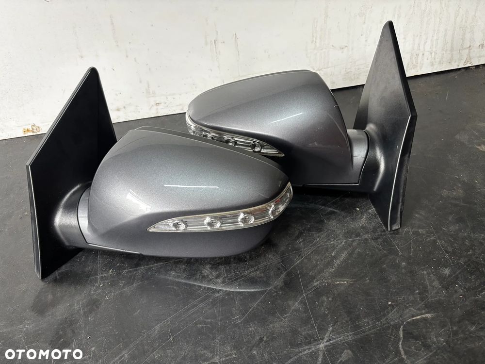 Lusterka zewnętrzne składane Hyundai ix35 2014r. 8 pin ZAR