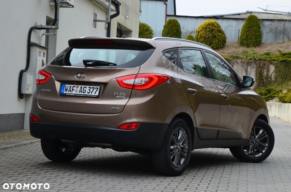 Hyundai ix35 2.0 CRDi 4WD Automatik Fifa World Cup Gold Edition - 3