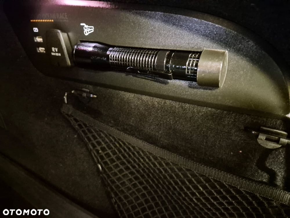 Volvo V90 Cross Country T6 AWD Ocean Race - 4