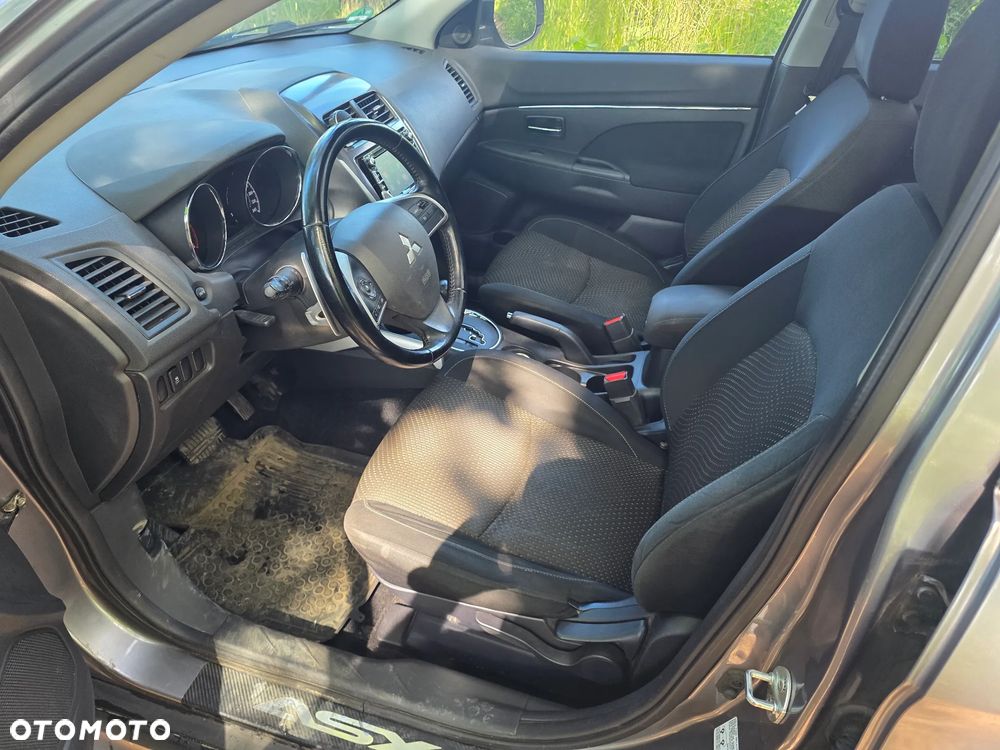 Mitsubishi ASX - 13