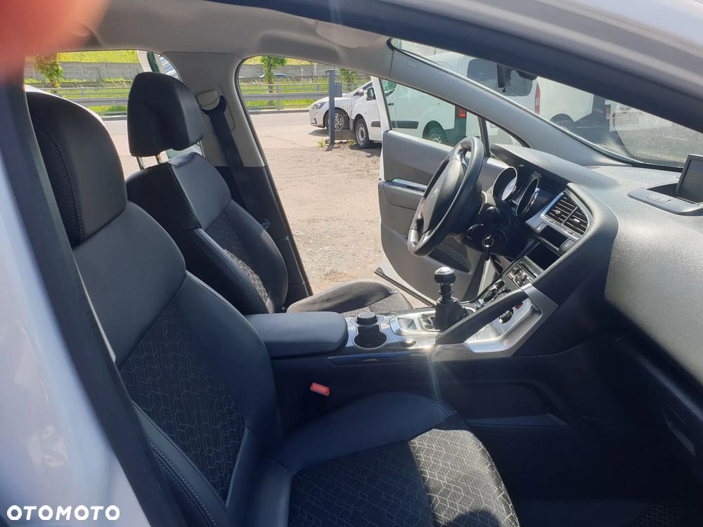 Peugeot 3008 1.6 HDi Access - 12