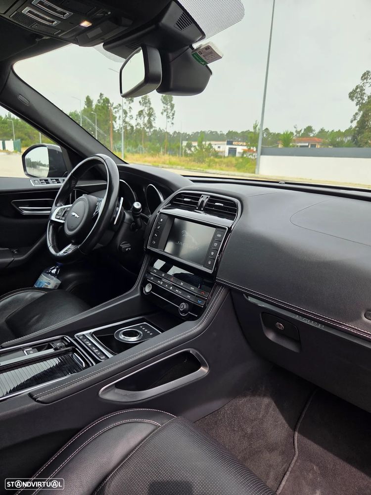 Jaguar F-Pace 2.0 i4D R-Sport Aut. - 7