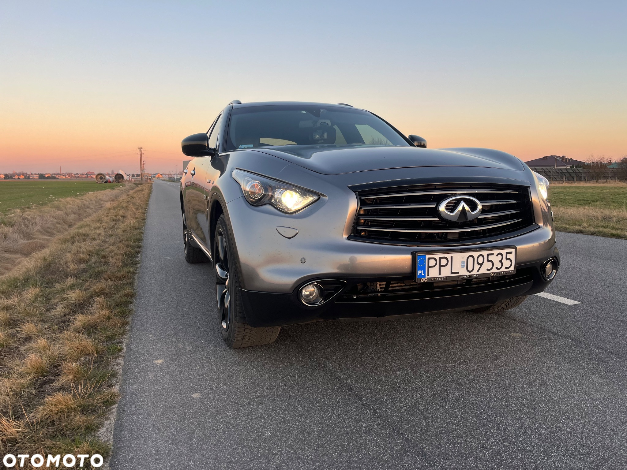 Infiniti QX70 3.0d S - 4