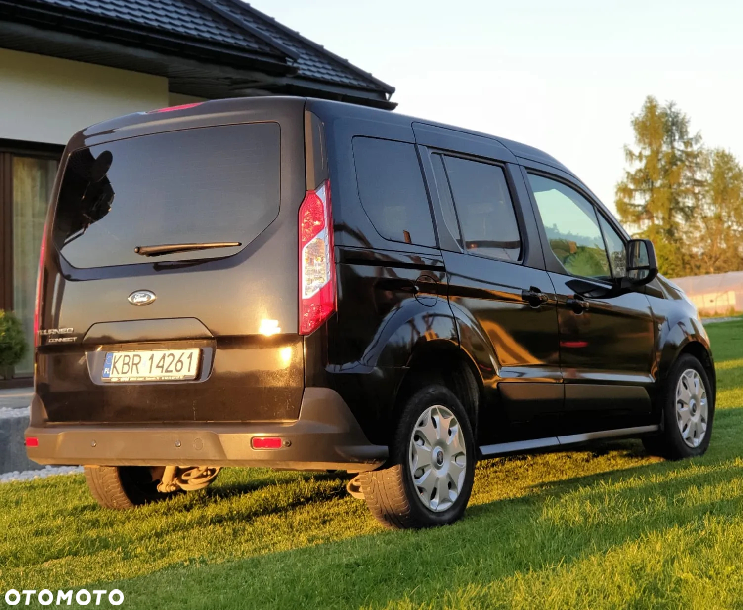 Ford Tourneo Connect - 4