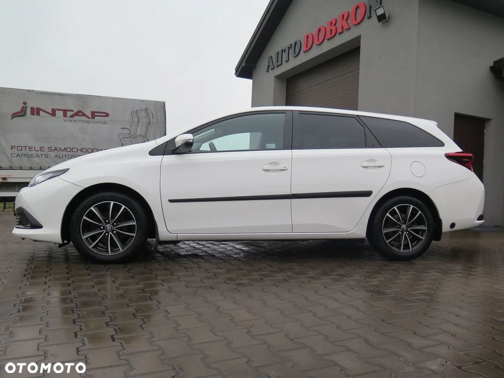 Toyota Auris 1.6 Active - 3