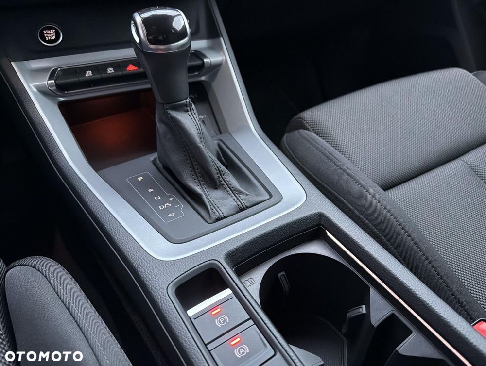 Audi Q3 35 TFSI S tronic - 16