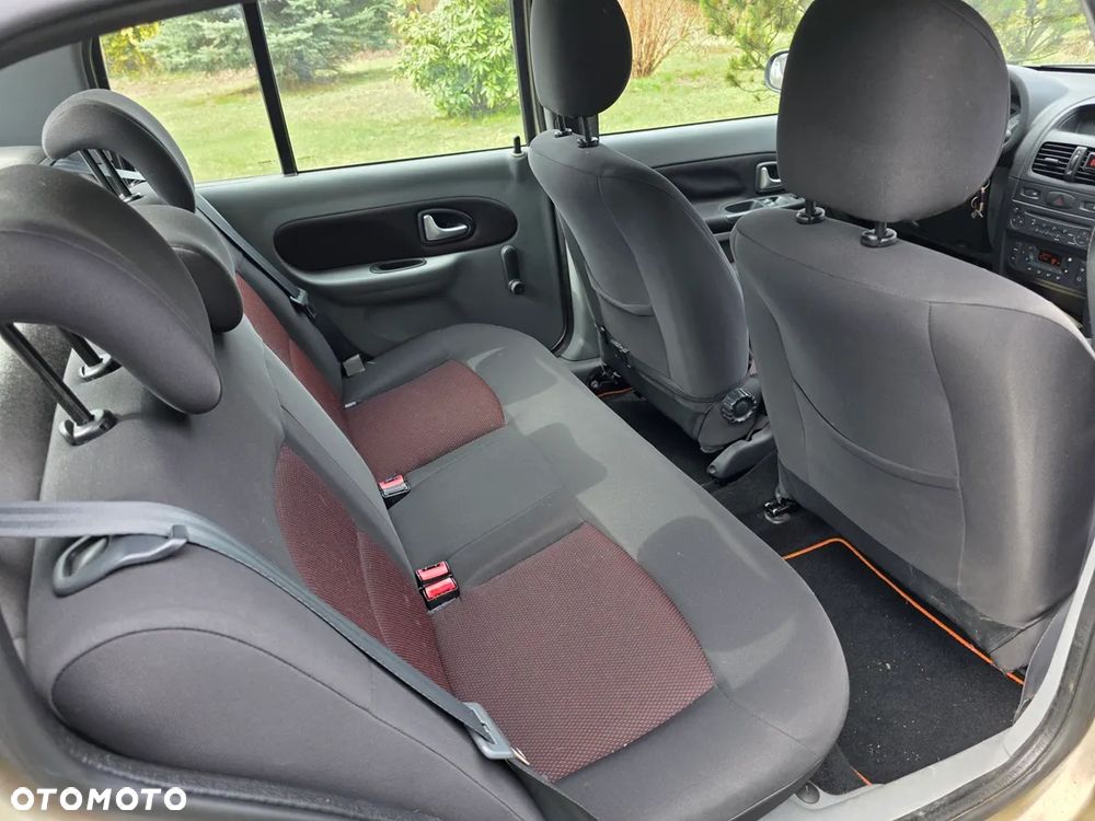 Renault Thalia 1.4 16V All Inclusive - 9