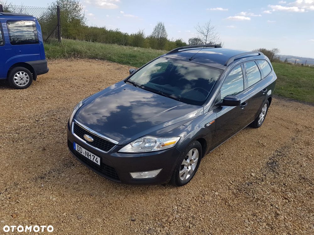 Ford Mondeo 2.0 Ambiente - 8