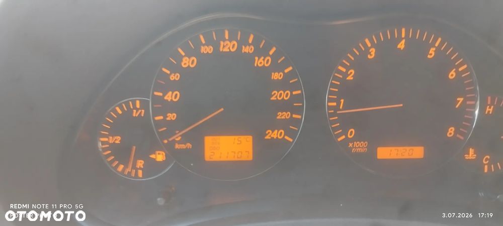Toyota Avensis 1.8 VVT-i Sol - 9