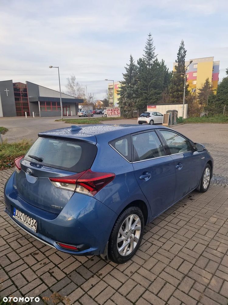 Toyota Auris Hybrid 135 Premium - 19