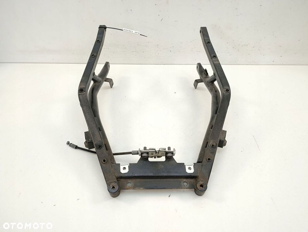 BMW C-EVOLUTION STELAŻ OGONA - 4