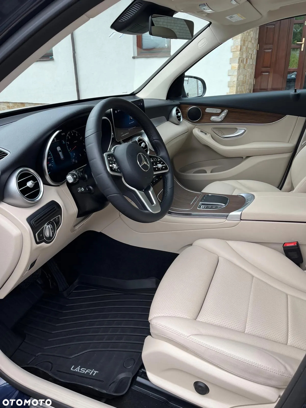 Mercedes-Benz GLC 300 4Matic 9G-TRONIC - 26