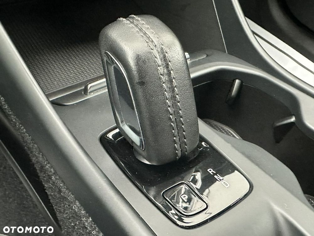 Volvo XC 40 - 22