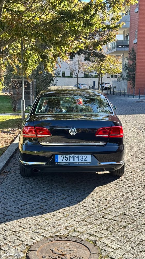 VW Passat 1.6 TDI BlueMotion - 8