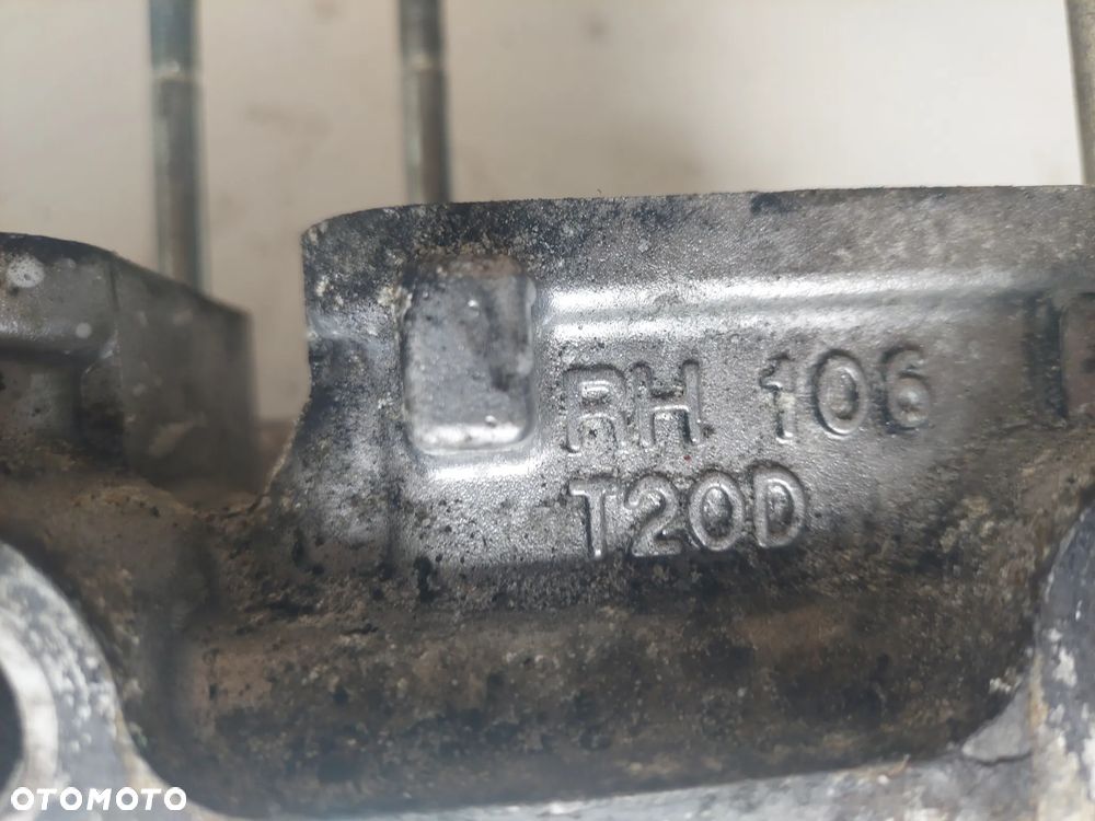 GŁOWICA SILNIKA PRAWA SUBARU IMPREZA 3 GH 2.0 D T20DRH106 - 2