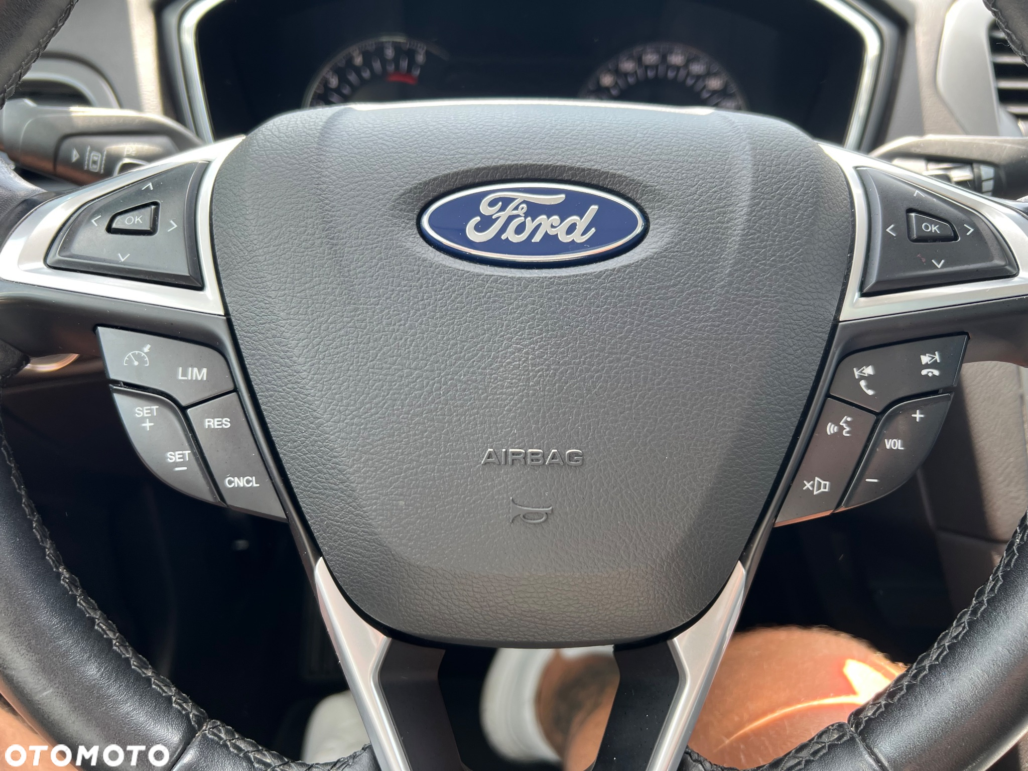 Ford Mondeo Turnier 2.0 TDCi Start-Stopp PowerShift-Aut Titanium - 22