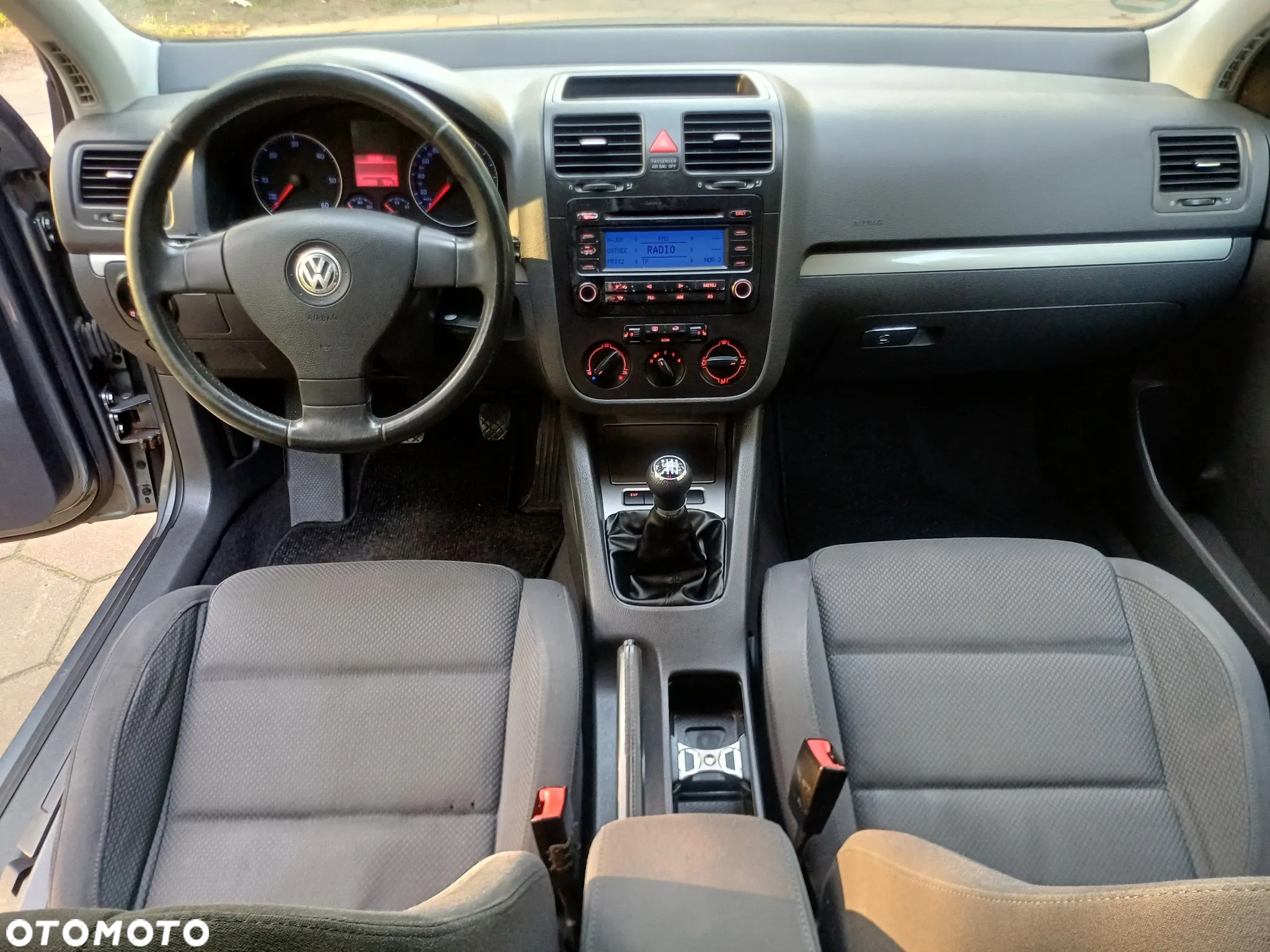 Volkswagen Golf 1.9 TDI Comfortline - 26