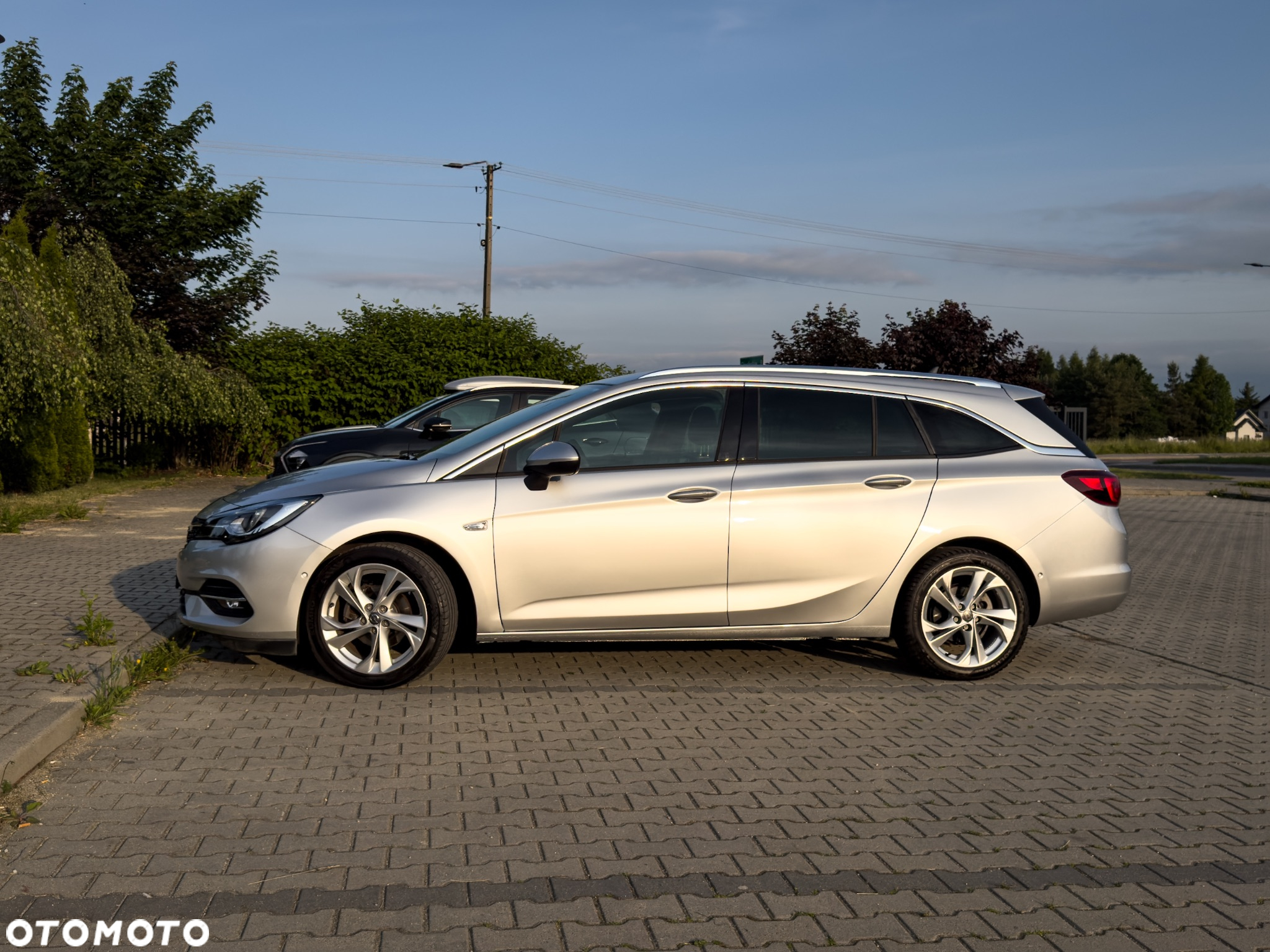 Opel Astra 1.5 D Start/Stop Sports Tourer 120 Jahre - 3