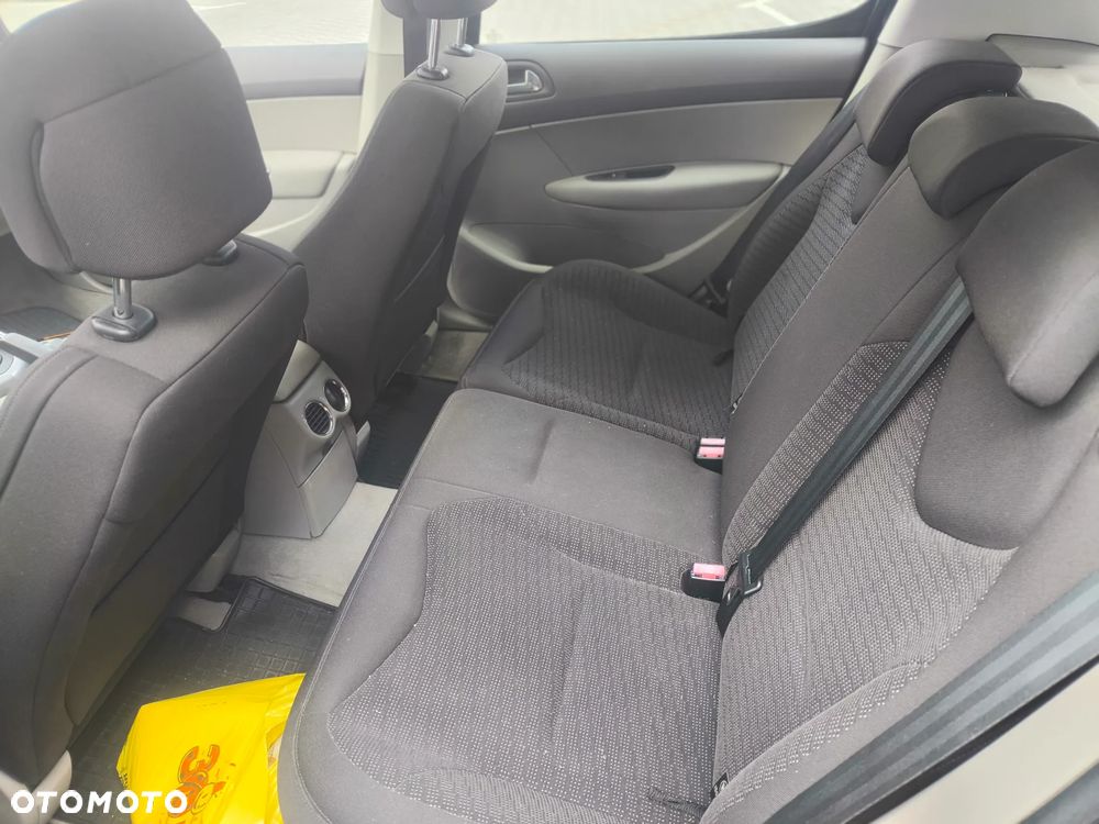 Peugeot 308 1.6 Trendy - 9