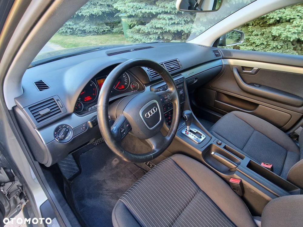 Audi A4 Avant 3.2 FSI quattro tiptronic - 16