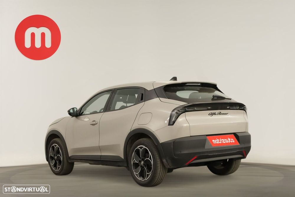Alfa Romeo Junior Elletrica 50 kWh - 3