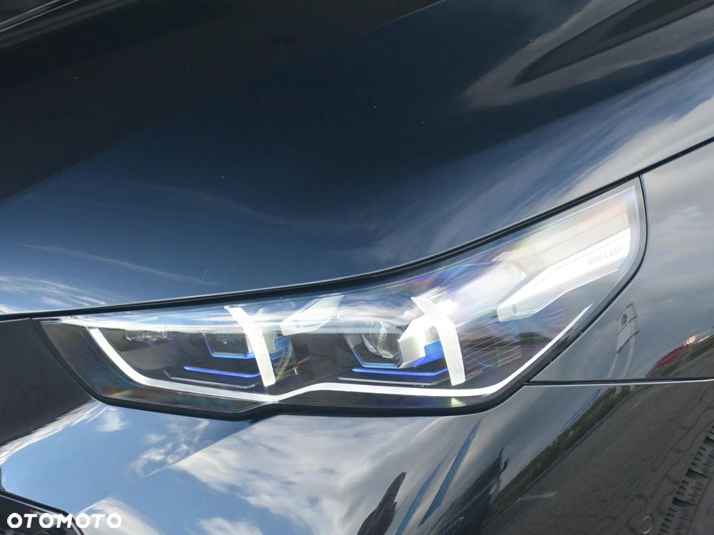 BMW Seria 5 520d xDrive - 9