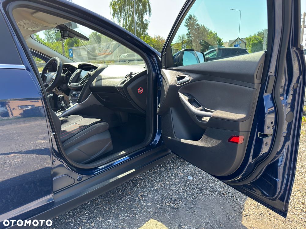 Ford Focus 1.6 TDCi ECOnetic 99g Start-Stopp-System Titanium - 31