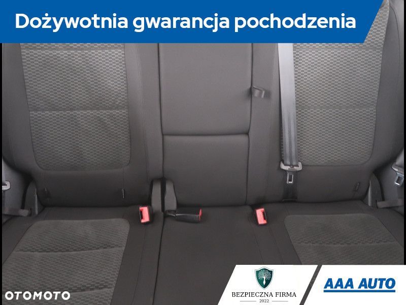 Volkswagen Golf Plus - 12