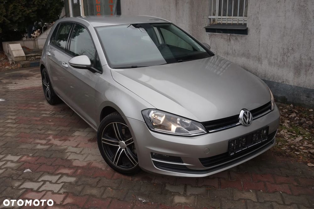 Volkswagen Golf - 18