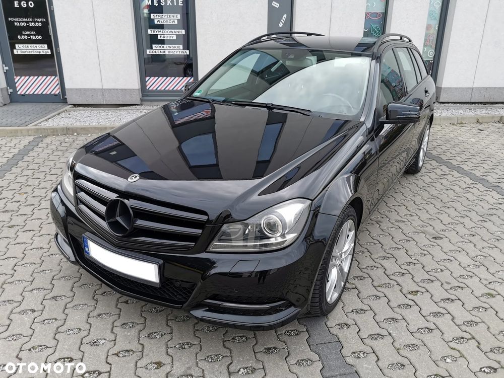 Mercedes-Benz Klasa C 180 (BlueEFFICIENCY) 7G-TRONIC Avantgarde - 31