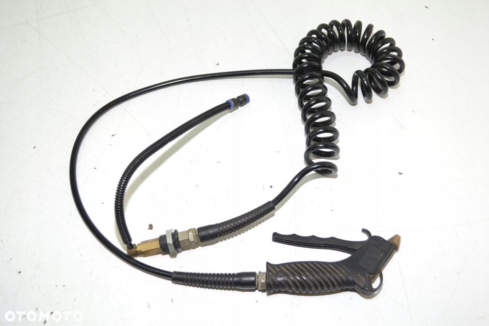 PISTOLET POWIETRZA DO PRZEDMUCHU KABINY MERCEDES ACTROS MP4 - 1