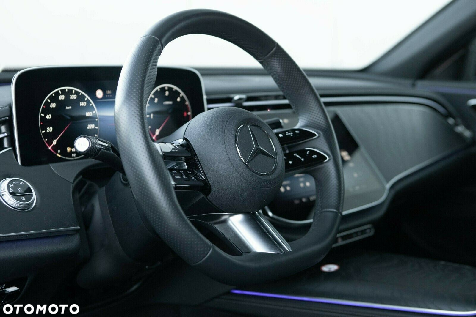 Mercedes-Benz Klasa E - 20