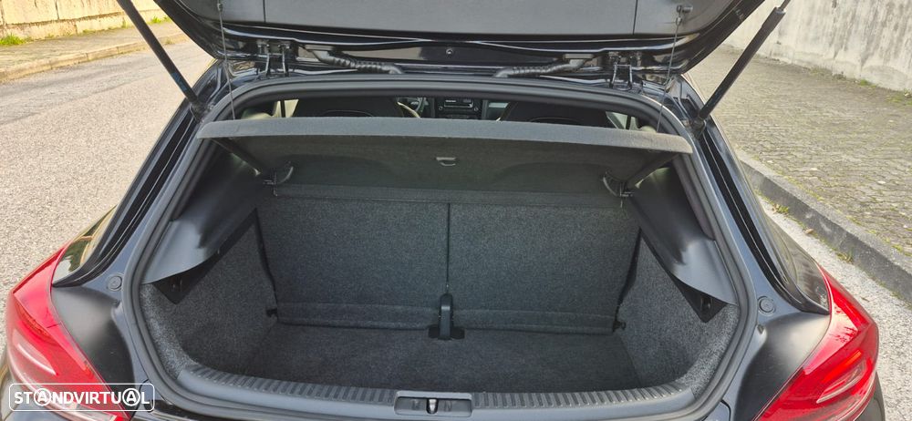 VW Scirocco 2.0 TDI Sport - 25